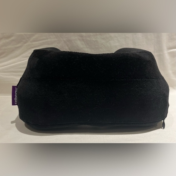 Cabeau Evolution Plus Memory Foam Travel Neck Pillow - Picture 5 of 8